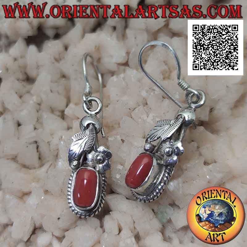 Orecchini in argento con corallo antico naturale ovale contornato da intreccio e foglia con fiore sopra