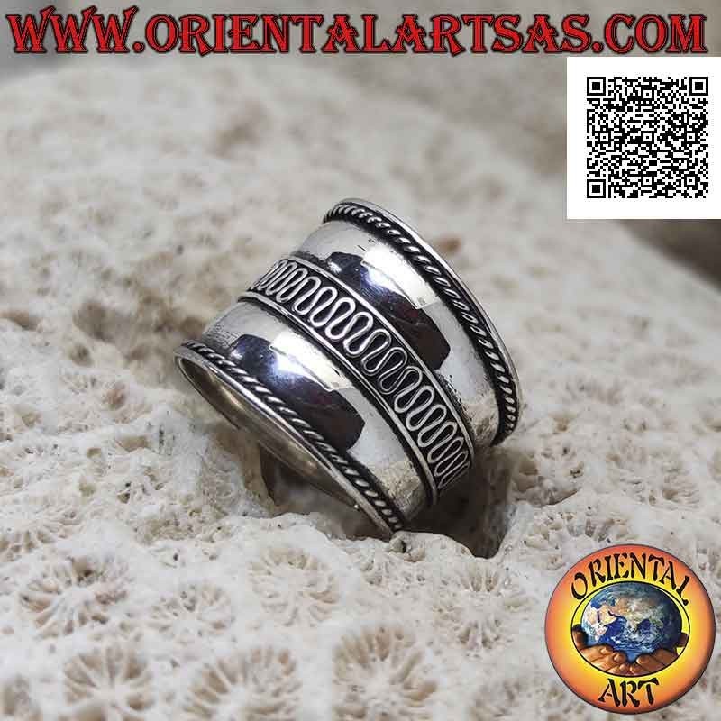 Breitband-Silberring mit zentraler Wellenlinie und seitlicher Verflechtung, Bali