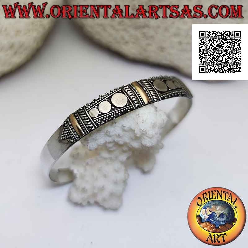 Rigid bracelet in 925 ‰ silver with 3 14-karat gold plates and stud decoration