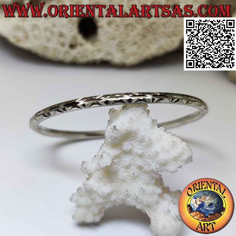 Bracciale rigido in argento 925‰ ad anello diamantato con incisioni a X