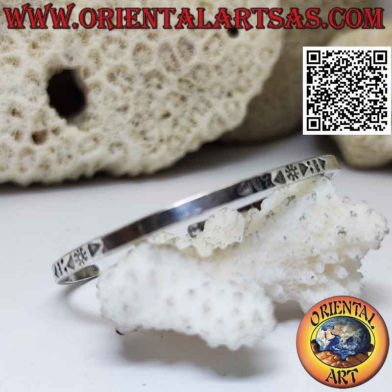 Pulsera rígida plana lisa de plata 925 ‰ con jeroglíficos grabados