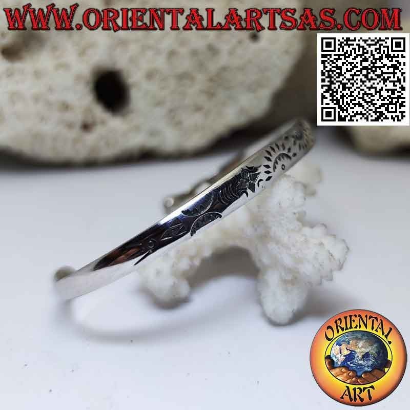 Pulsera rígida en plata 925 ‰ con medio sol tribal grabado espejo
