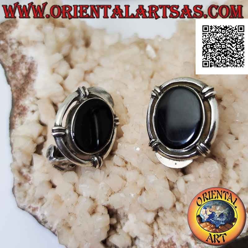 Silberohrringe mit Clipverschluss mit ovalem Onyx umgeben von einem Ring (ohne Loch)