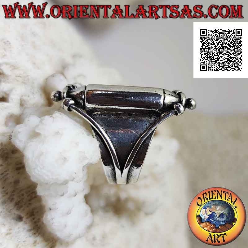 Smooth wide band silver ring with cylinder attached by two lines in relief