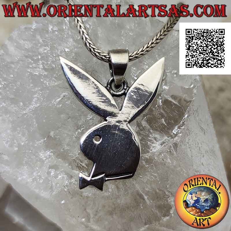 Colgante de plata en forma de conejito "playboy" plano con grabados profundos