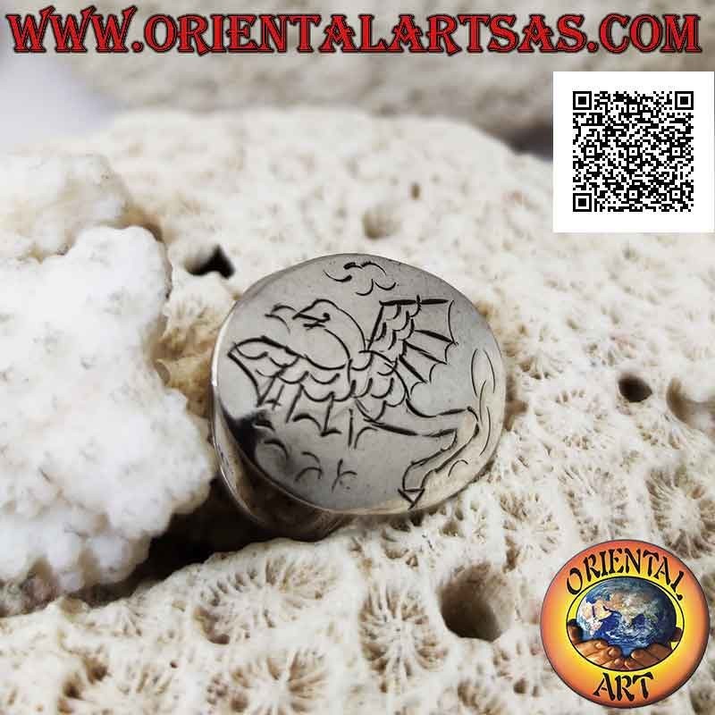 Bague en argent avec plaque ovale lisse gravée " dragon ailé dans les nuages ​​"