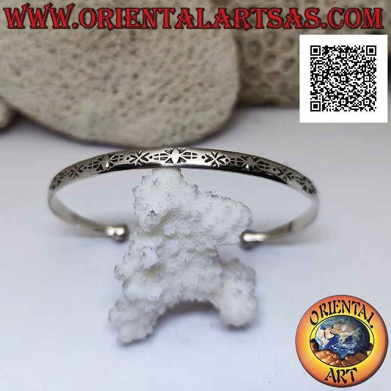 Starres Armband in 925 ‰ Silber mit abwechselnden Herzen, Quadraten und V-Gravur