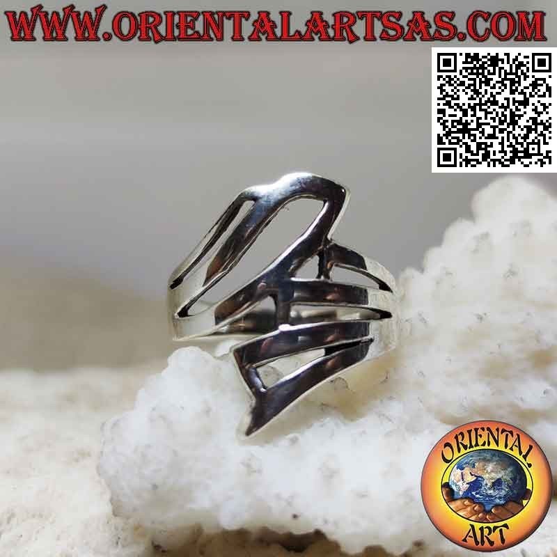 Anillo de plata lisa con trío de líneas envolventes para formar calado