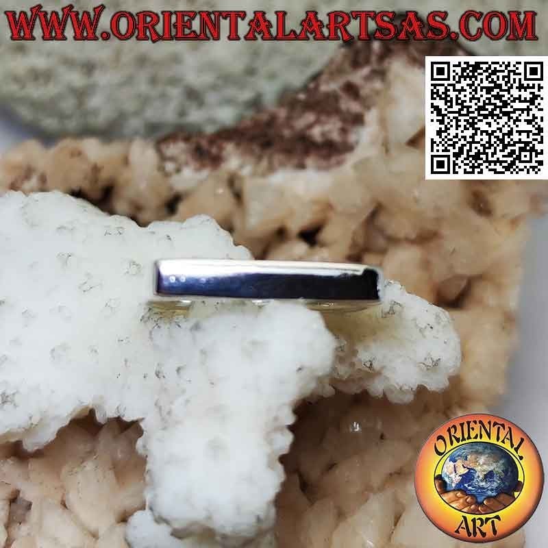 Anillo de plata lisa con banda cuadrada con interior redondo