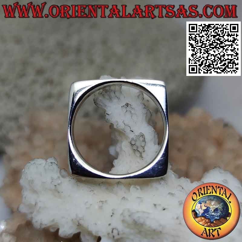 Anillo de plata lisa con banda cuadrada con interior redondo
