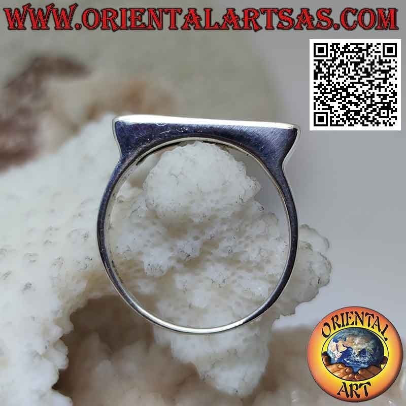 Bague étroite en argent lisse avec rectangle étroit en relief et agrandi