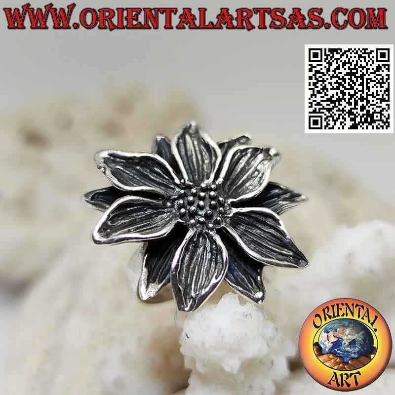 Anillo de plata en forma de flor de loto grande