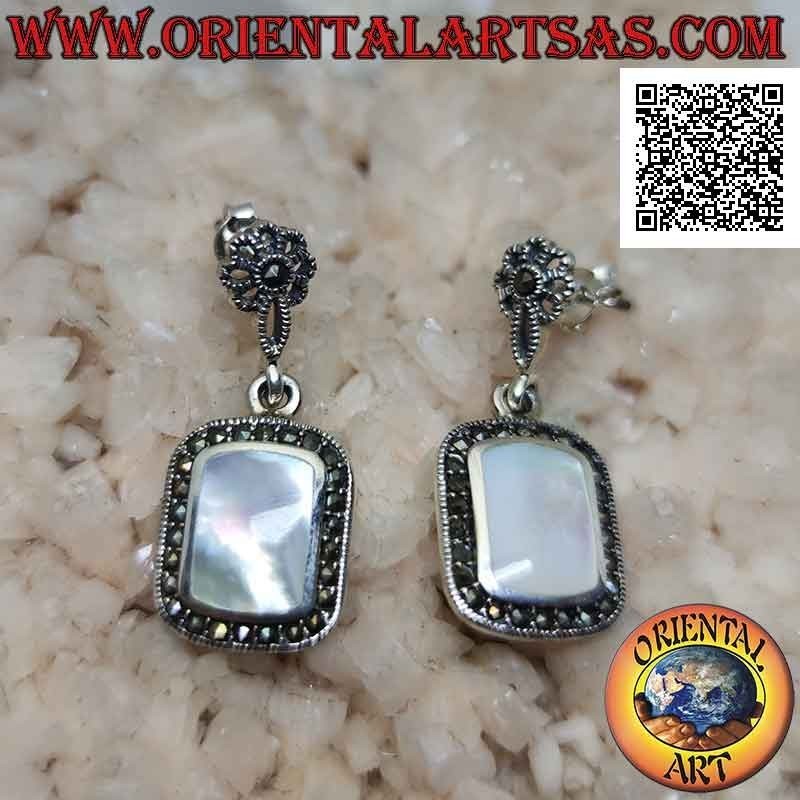 Pendientes de plata con flor de lóbulo y nácar rectangular redondeado rodeado de marcasita