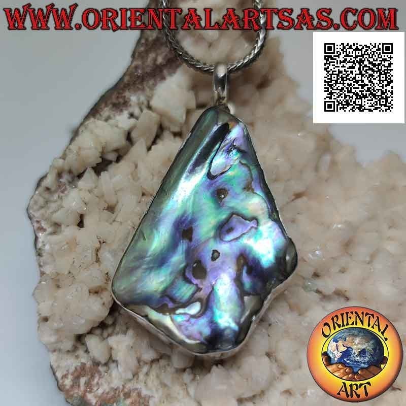 Colgante de plata en forma de triángulo irregular con concha de paua (abulón)