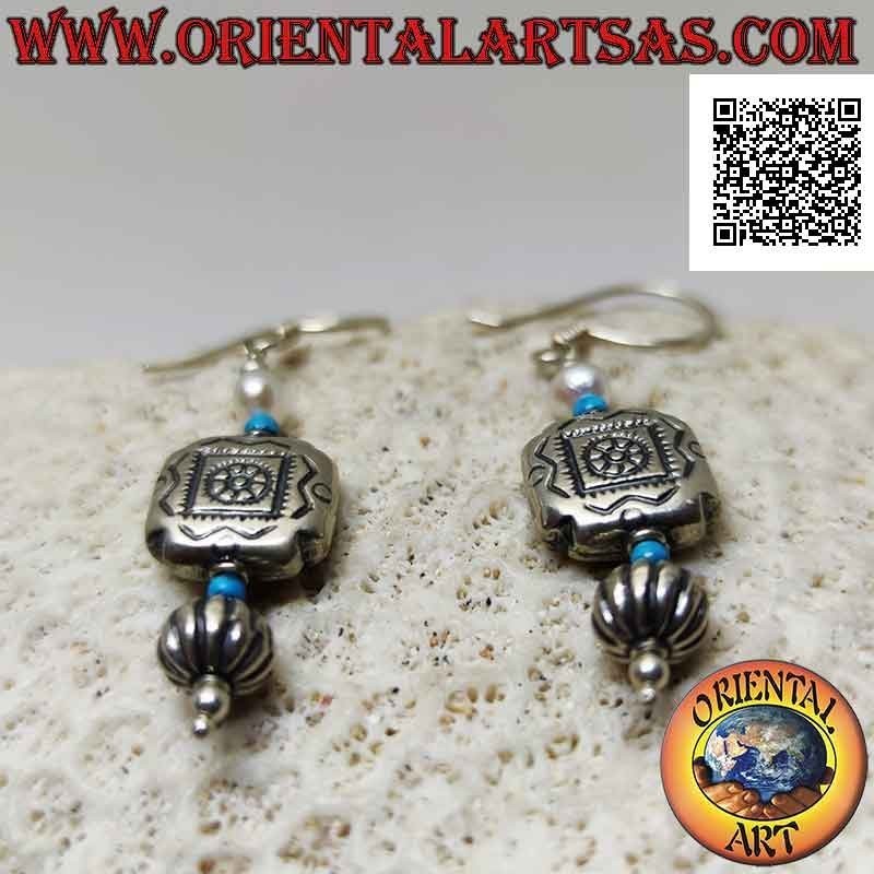 Boucles d'oreilles à levier en argent avec inserts en argent gravé, perles et boules turquoise