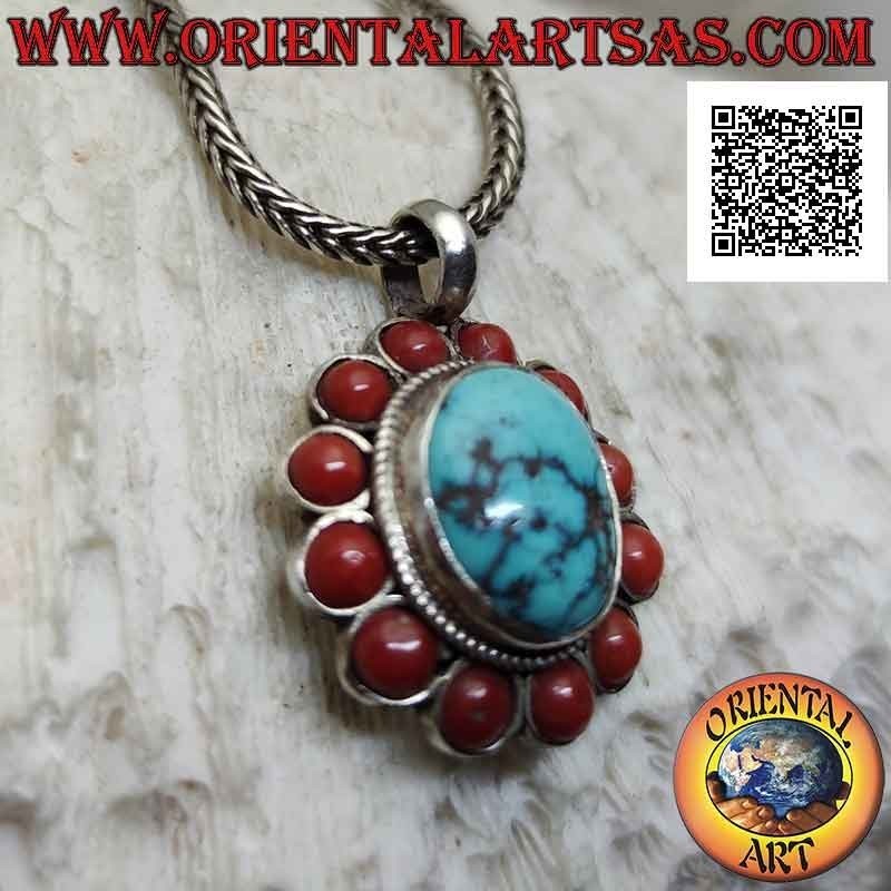 Pendentif en argent avec turquoise tibétaine ronde naturelle entourée d'entrelacs et d'anciens coraux ronds