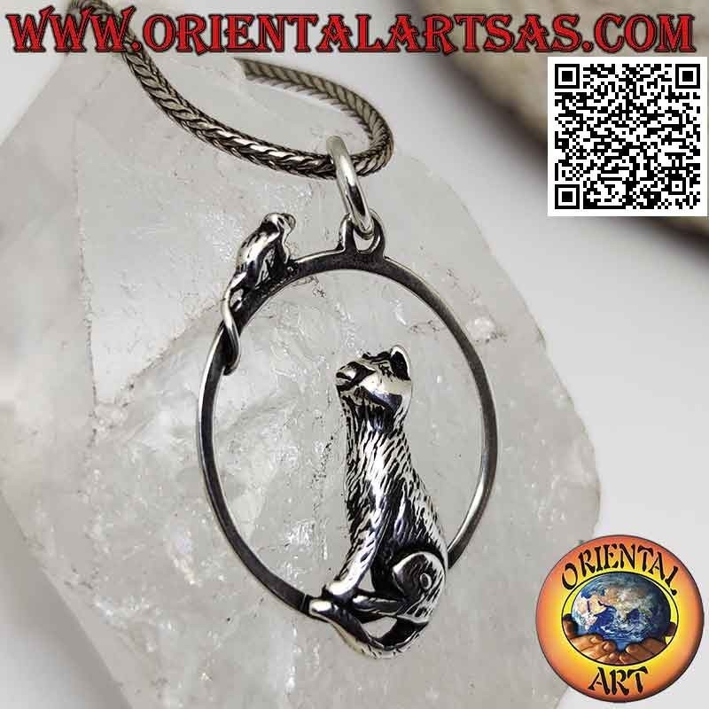 Silver pendant, the sitting cat observing the mouse on the circle
