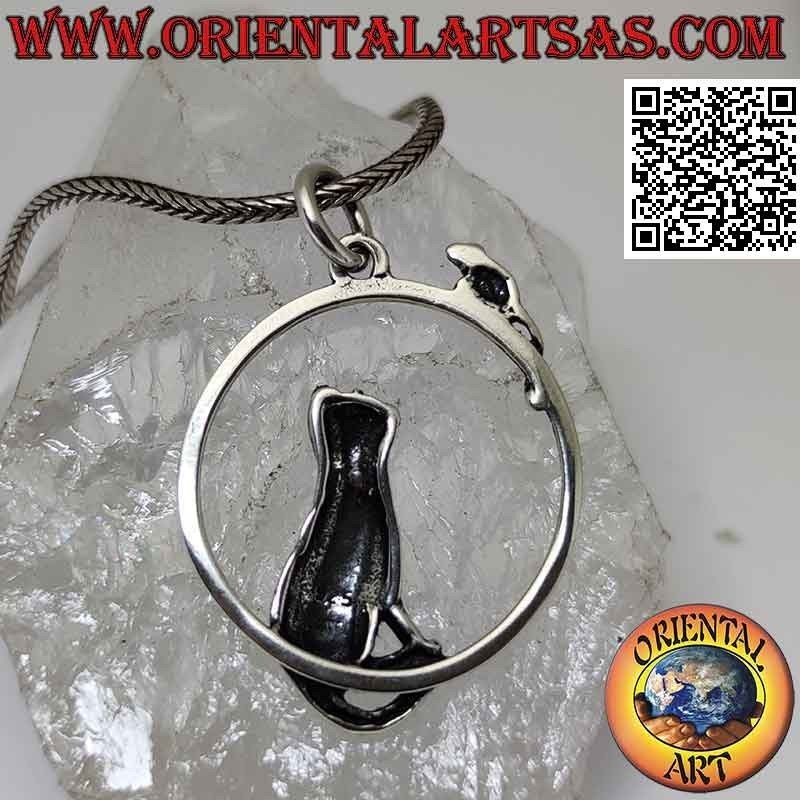 Silver pendant, the sitting cat observing the mouse on the circle