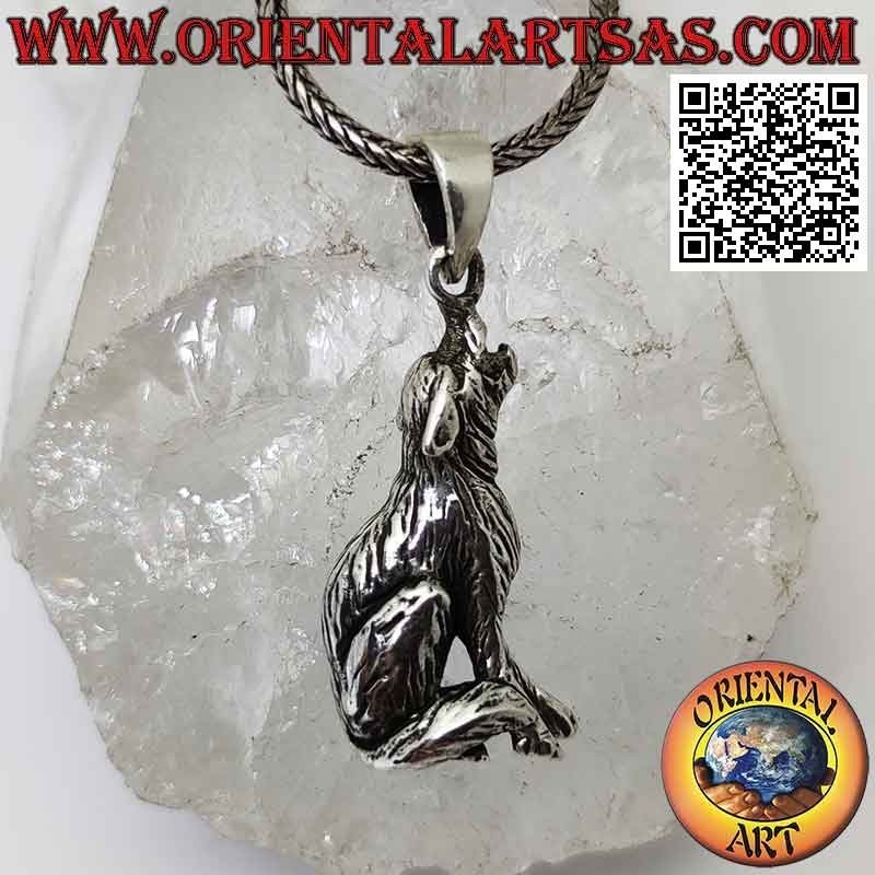 Pendentif en argent en forme de loup hurlant en trois dimensions
