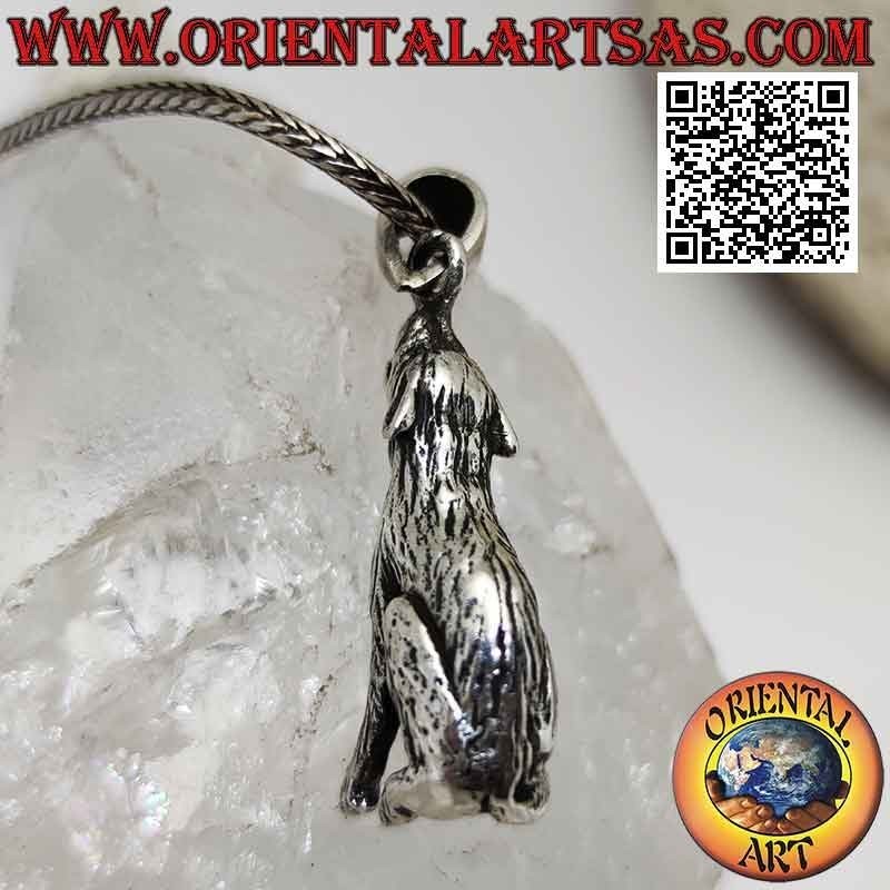Colgante de plata en forma de lobo aullador tridimensional
