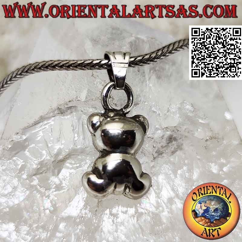 Silver pendant in the shape of a three-dimensional bear