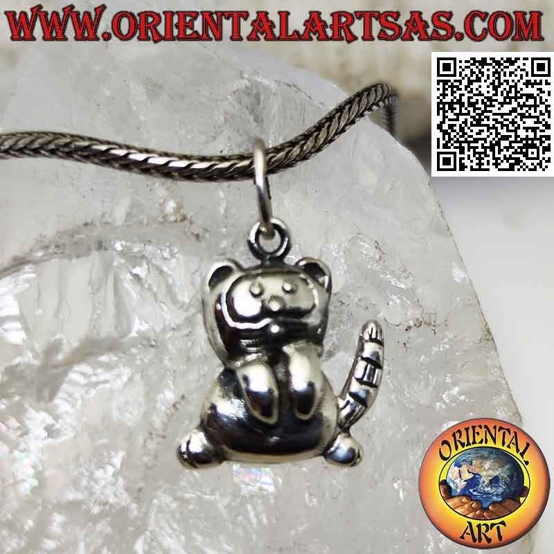 Pendentif en argent en forme de castor (anime)