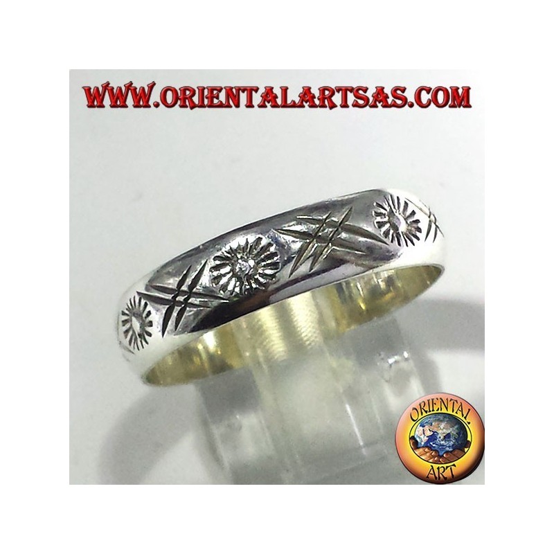 anillo de boda grabada mano sol de plata