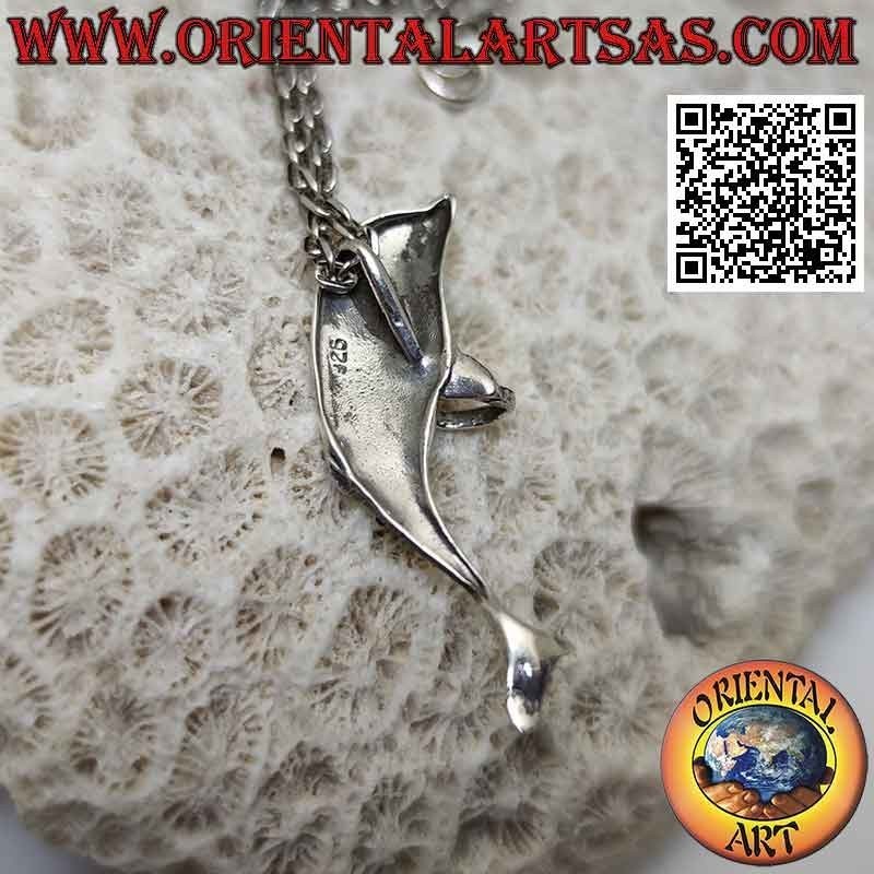 Colgante de plata, delfín del amor en abrazo