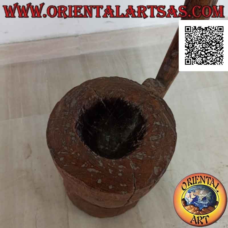 Cylindrical umbrella lamp made with ancient means of solid wood wagons