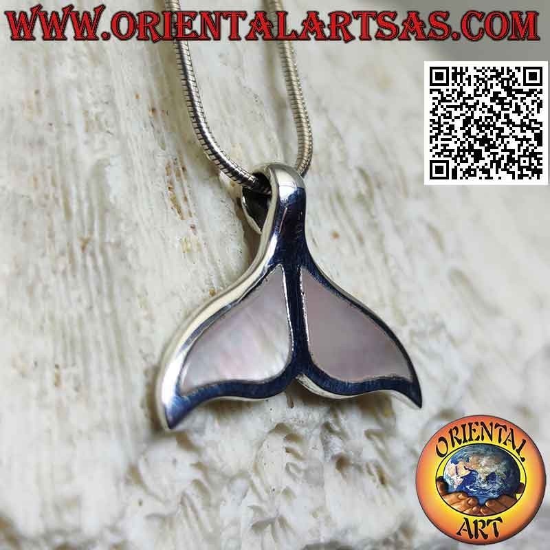 Pendentif en argent en forme de queue de baleine avec nacre plate