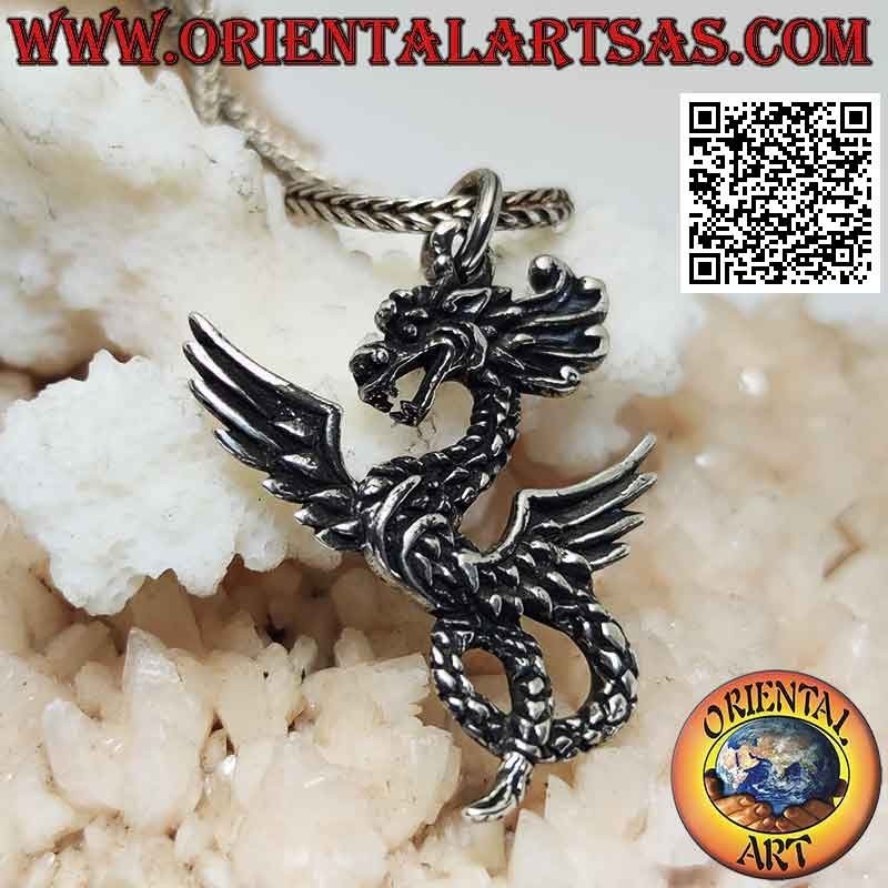 Colgante de plata en forma de dragón anfítero retorcido en pose