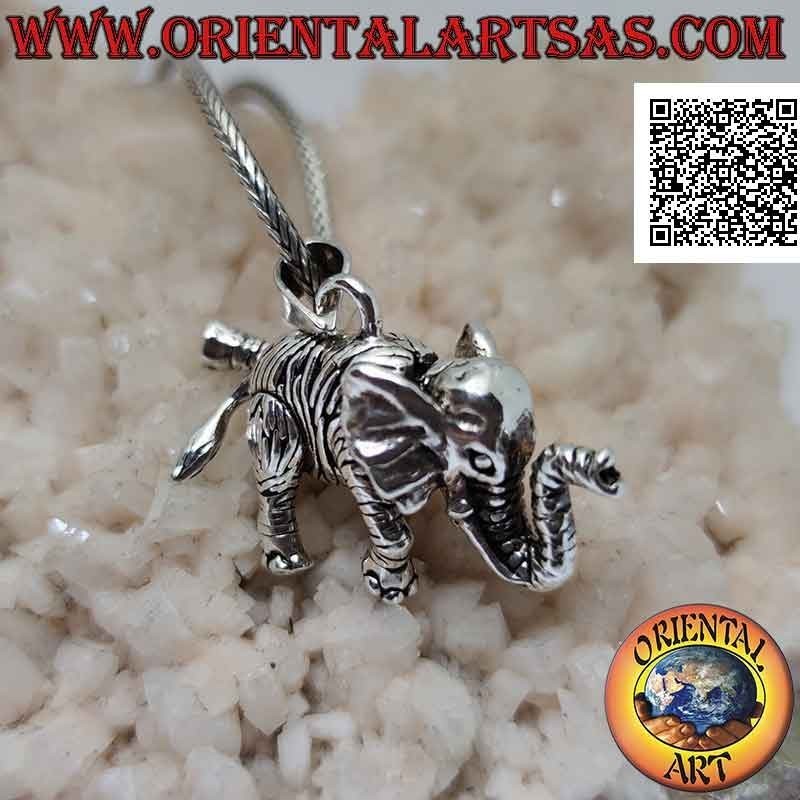 Pendentif en argent en forme d'éléphant en trois dimensions, entièrement mobile (déplace la tête, les pattes et la queue)
