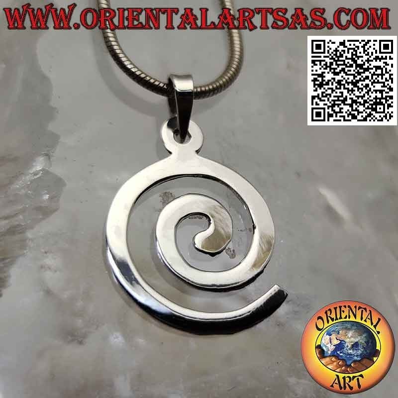 Smooth spiral shaped silver pendant with hammered back (Ø 15)