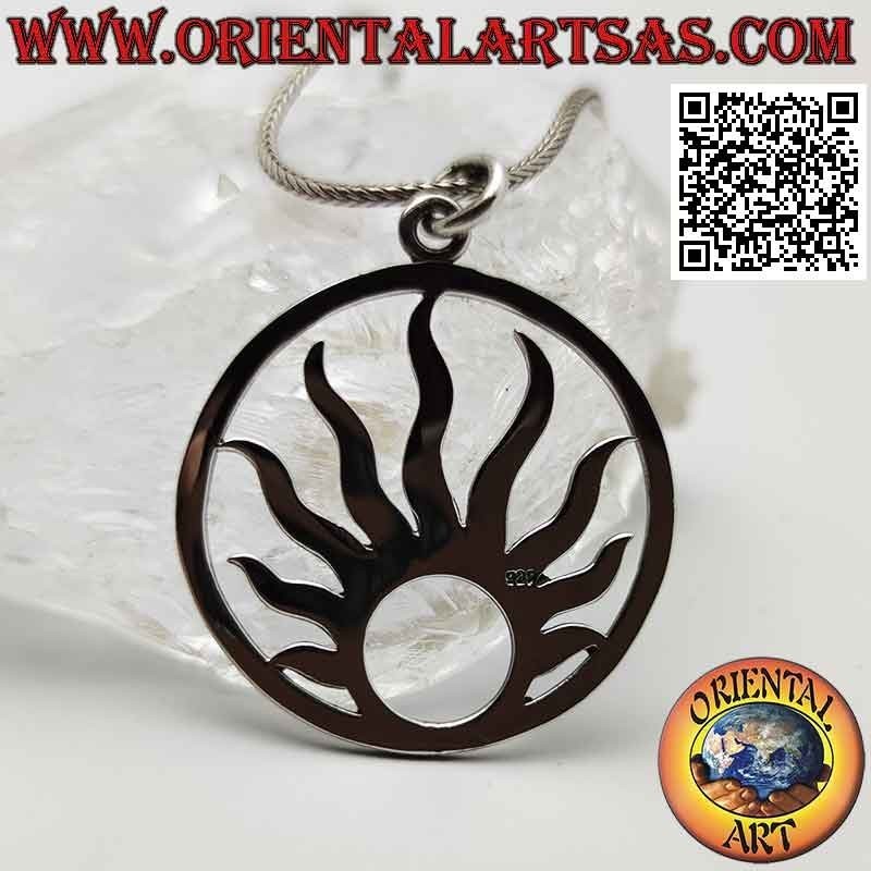 Smooth silver pendant, the radiant sun in the circle
