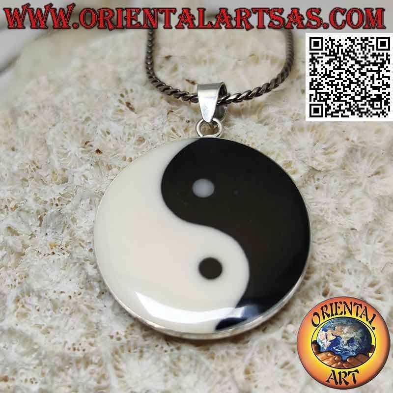Silver yin yang pendant "Tao" flat 25 mm Ø