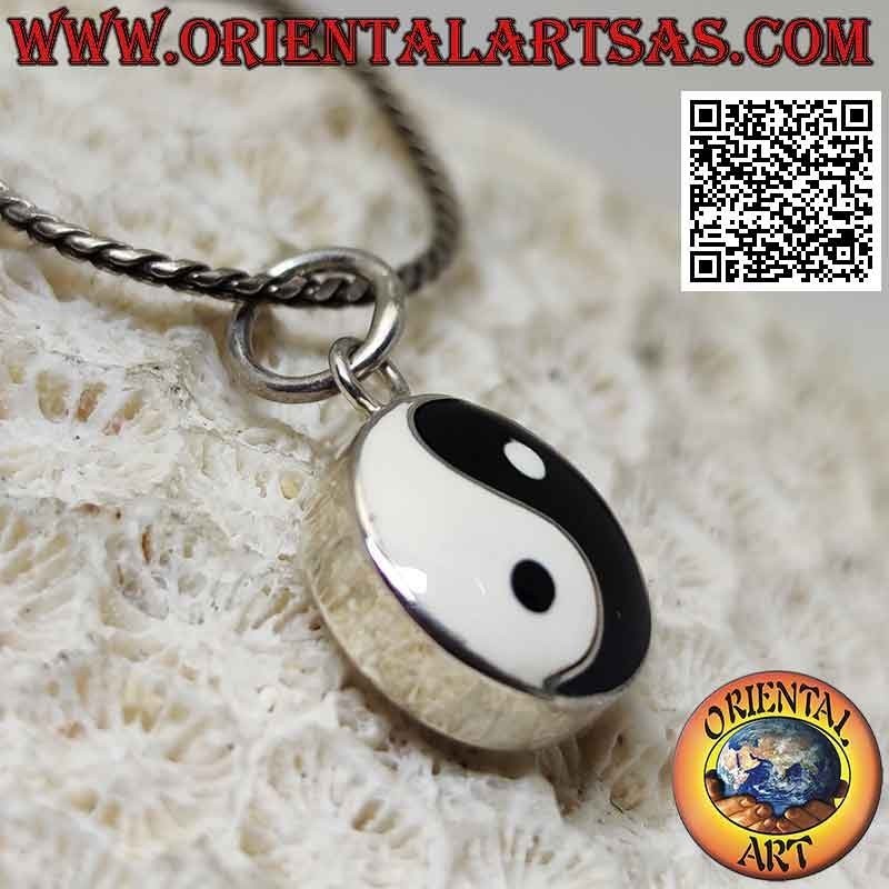 Silver yin yang pendant "Tao" 12 mm Ø