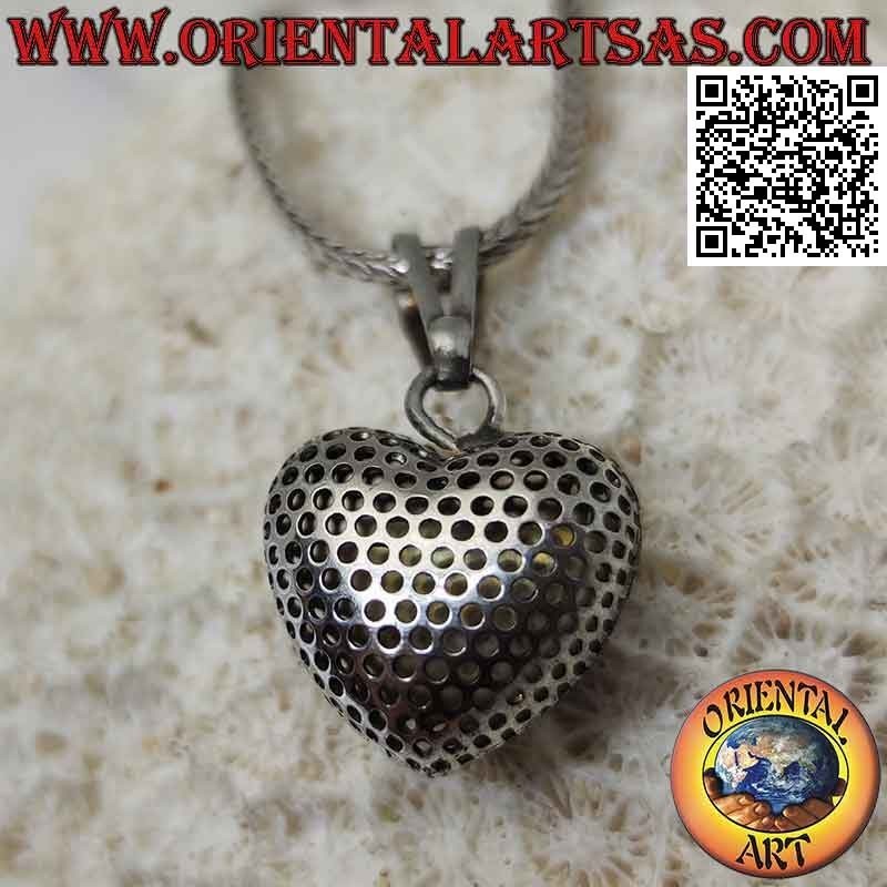 Ciondolo in argento, cuore bombato tridimensionale forellato