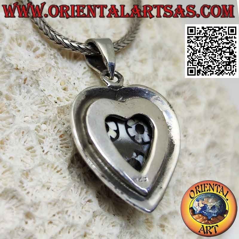 Pendentif en argent, coeur avec murrina (noir et blanc) et bord lisse