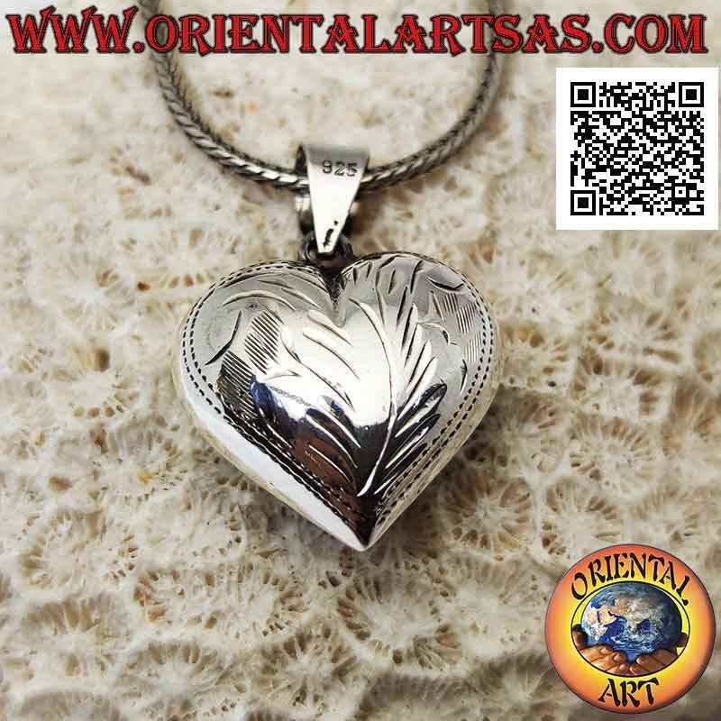 Silver pendant, smooth rounded heart with engravings