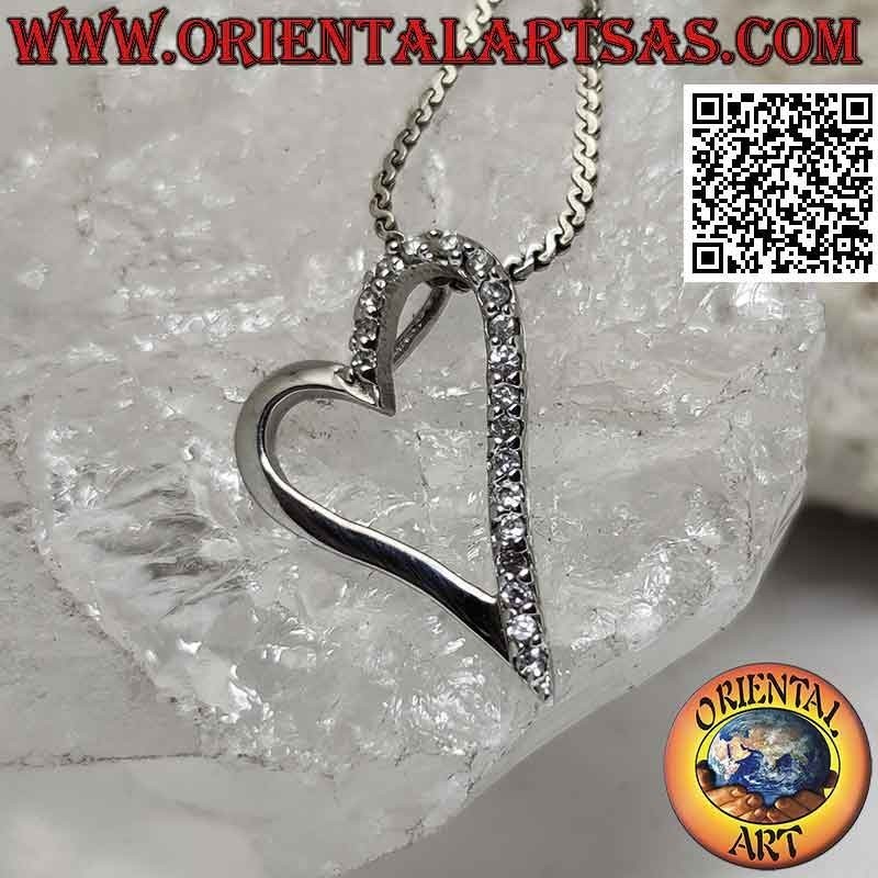 Pendentif en argent, contour de coeur à moitié constellé de zircons