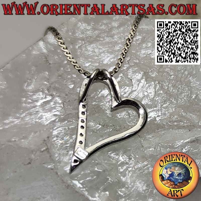 Ciondolo in argento, contorno di cuore per metà tempestato di zirconi