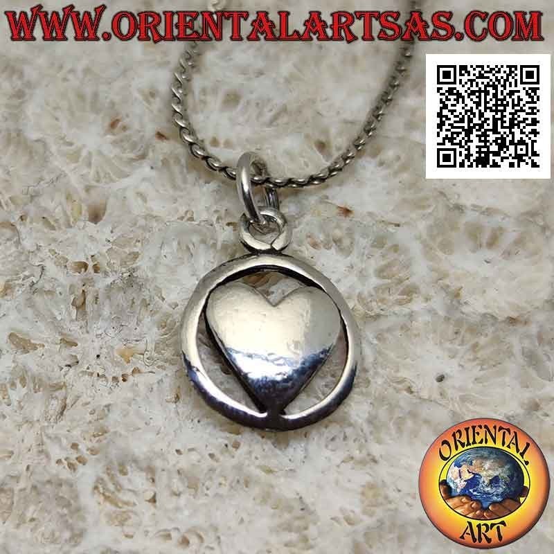 Colgante de plata, corazón plano liso en círculo