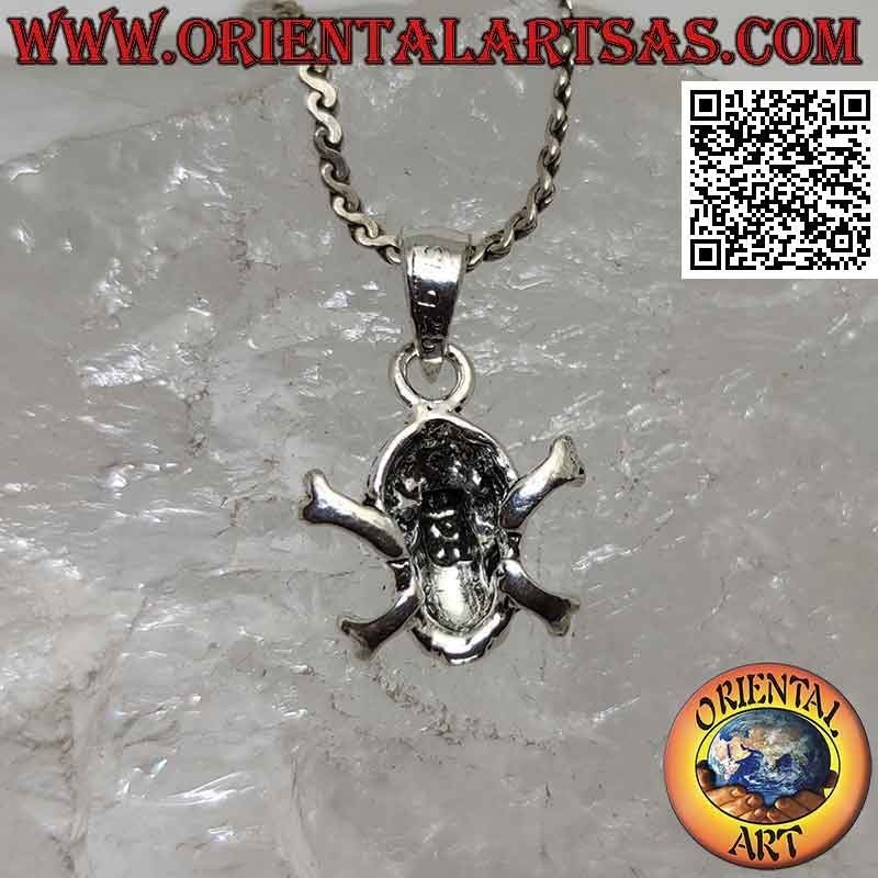 Silver pendant, the predator's skull (protruding teeth)