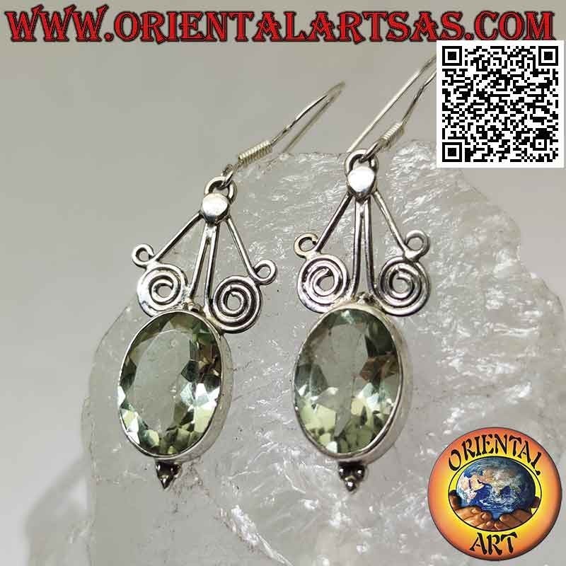Pendientes de plata con aguamarina verde ovalada facetada bajo hilos en espiral