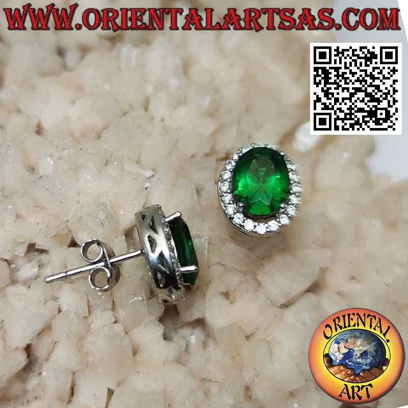 Boucles d'oreilles en argent avec émeraude synthétique ovale sertie de zircons