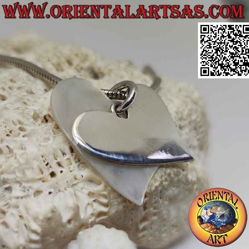 Colgante de plata, corazón plano liso superpuesto a uno de nácar