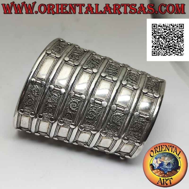 Bracelet jonc large en argent 925 ‰ "style esclave" avec décorations en relief (8,7 cm)