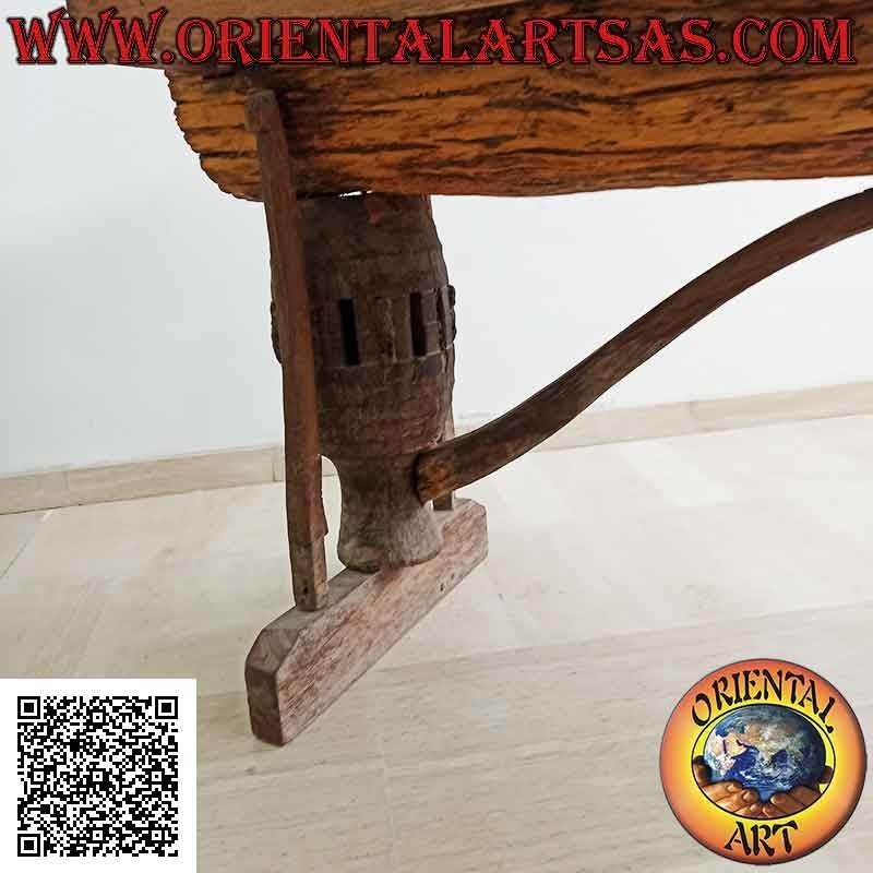 Tavolo con ripiano in vetro nel tronco in legno di teak antico riciclato da mezzi agricoli (90h x 180x65)