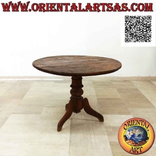 Imperial style round three-legged table in antique teak wood (100 cm Ø)