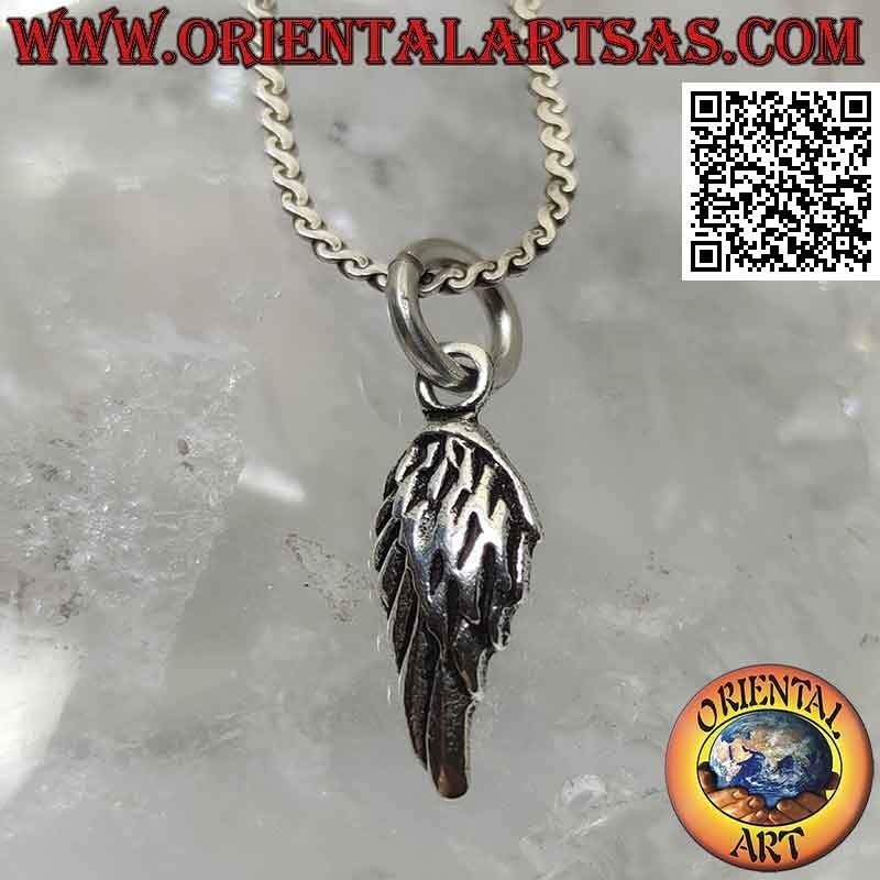 Silver pendant, rounded angel wing (small)